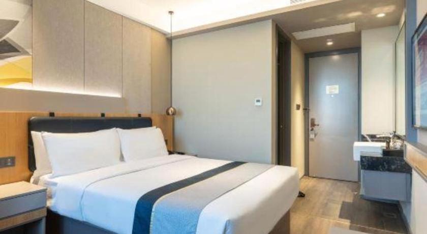 Home Inn Kunming Baita Road Куньмин Экстерьер фото
